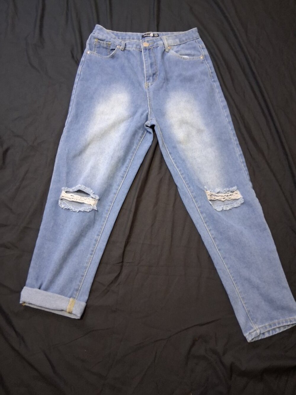 Boohoo Blue Ultra High Rise Distressed Mom Jeans